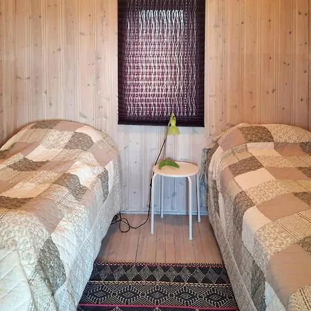 4 Bedroom Cozy In * Sirevåg