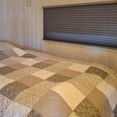 4 Bedroom Cozy In *